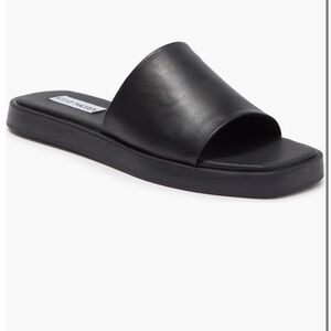 EUC Steve Madden Holmes Slide Sandal